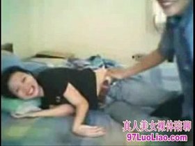 Chinese couple self-timer video