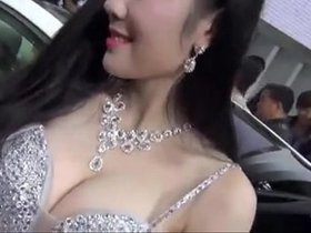 Video Chinese car show girl iwasex.iya.mobi 3gp